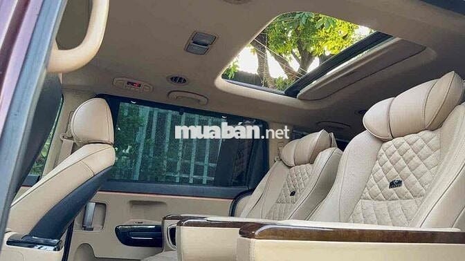 Kia Sedona model 2017 - độ limousine gần 400tr