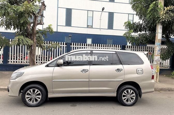 Bán INNOVA 2016 E chính chủ xe nhà còn Zin: 292tr