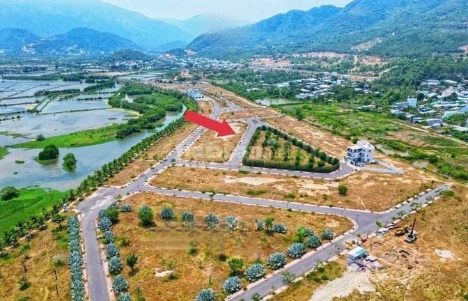 Lô Biệt thự rẻ nhất KĐT Ven Sông Tắc view sông đối diện KĐT Sungroup