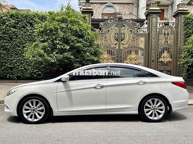 HYUNDAI SONATA 2.0AT 2011 NHẬP XE CỰC CHẤT MÁY ZIN