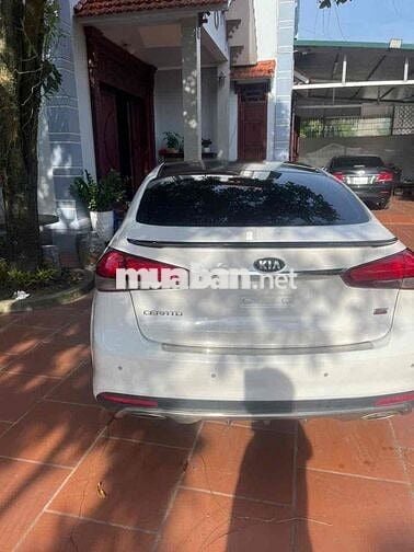 Kia Cerato 2018 2.0 AT Premium - 120000 km