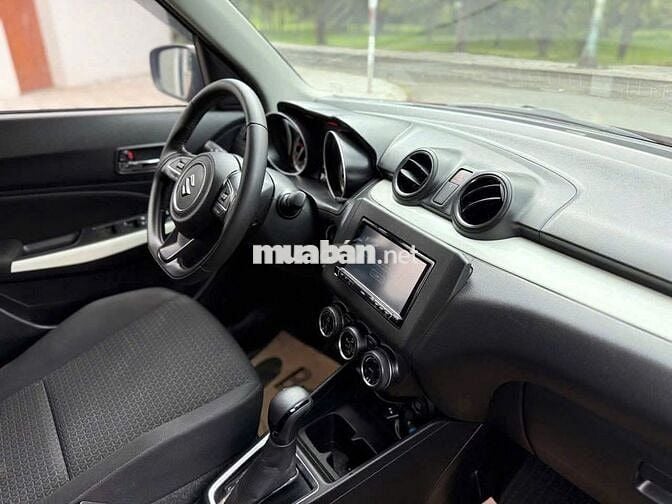 Suzuki Swift 2020 GLX 1.2 AT - 15000 km