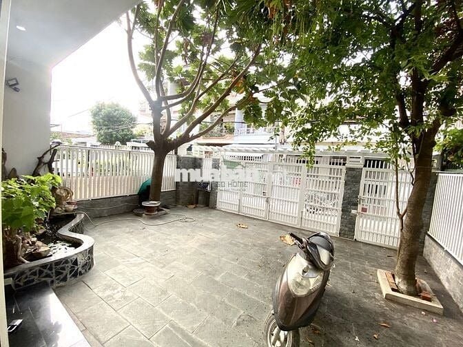 CHO THUÊ BIỆT THỰ 6 PHÒNG GIÁ 20 TRIỆU/THÁNG KHU VỰC TRUNG TÂM