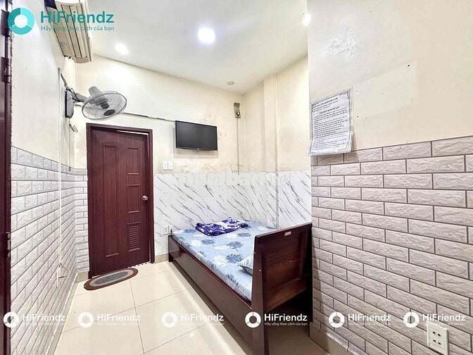 Phòng trọ có máy lạnh kệ bếp, nvs riêng, giường nệm, ngay bến xe Q8,..