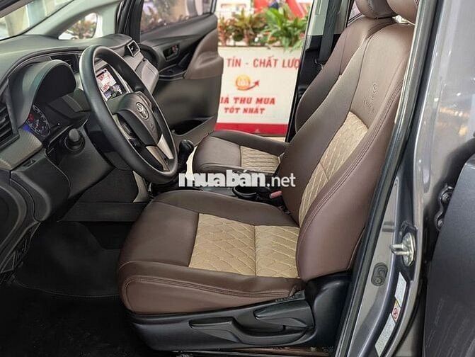 Innova Số Sàn 2019 Màu Xám Xe Zin Nguyên Bản