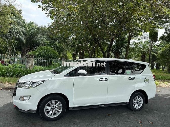 Toyota Innova 2019 2.0E - 386Tr