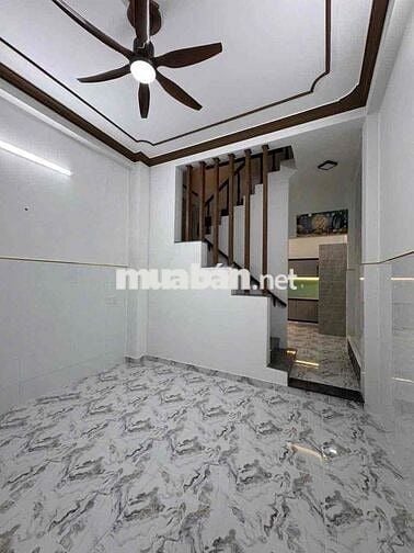 Cho thuê nhà mới xây cực đẹp hẻm 8 M thông đường Lê Thúc Hoạch :