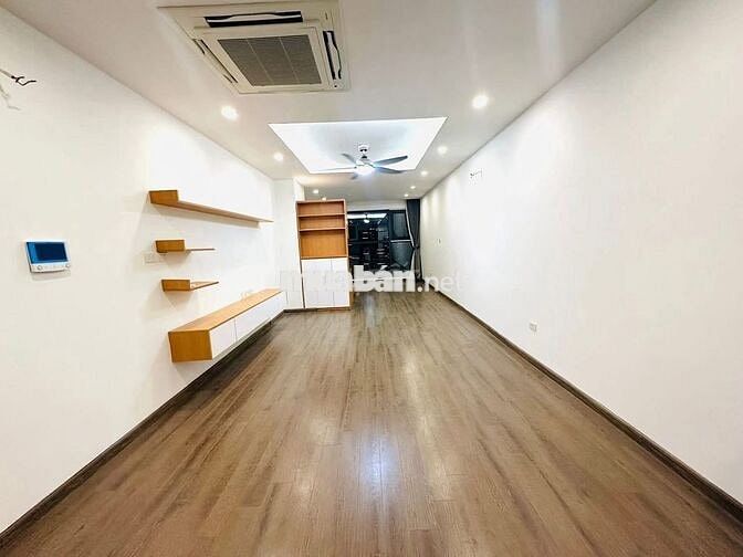BÁN CĂN HỘ CC FLC TWINS TOWER 265 CẦU GIẤY DT: 97M; TẦNG TRUNG.