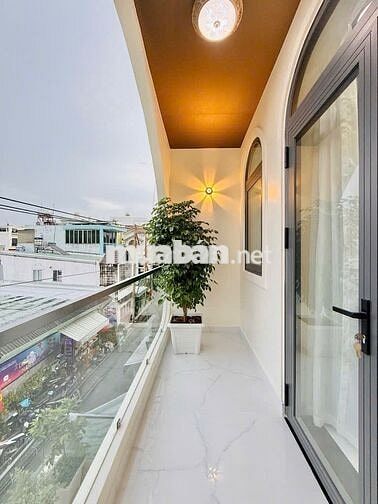 TRUNG TÂM GÒ VẤP- NGAY CẠNH SÂN BAY- HẺM XE TẢI- 6 TẦNG THANG MÁY
