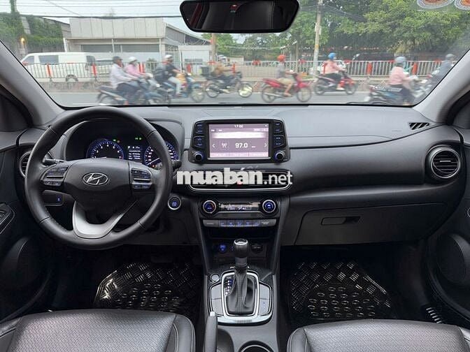 Hyundai Kona 2020  - 21000 km