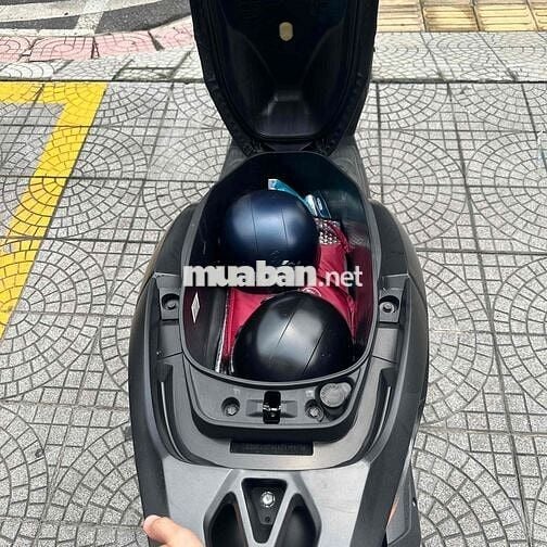 honda lead bản đặc biệt màu đen 2024