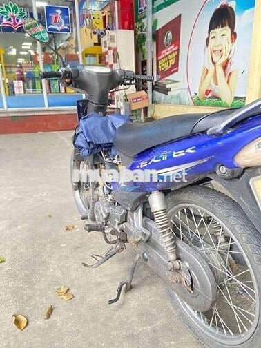 Xe nhật liền lạc cứng cáp