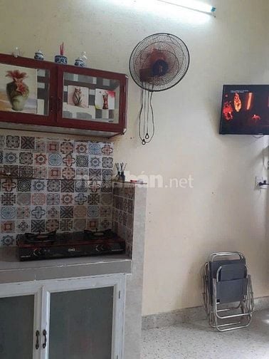 Cho thuê nhà nguyên căn , 2 phòng ngủ, tiện nghi đầy đủ 