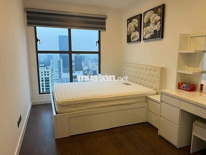 Bán Saigon Royal 2pn view Bến Vân Đồng chỉ 11tỷ bao hết