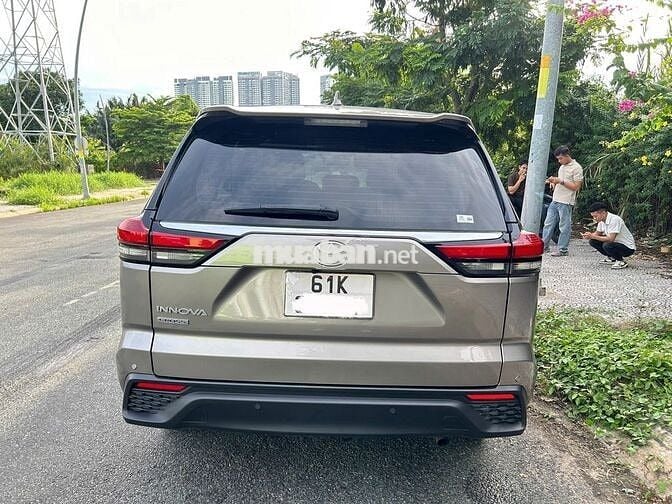 Innova Cross 2.0L CVT 2024, Sơn zin 99%, Cực Đẹp