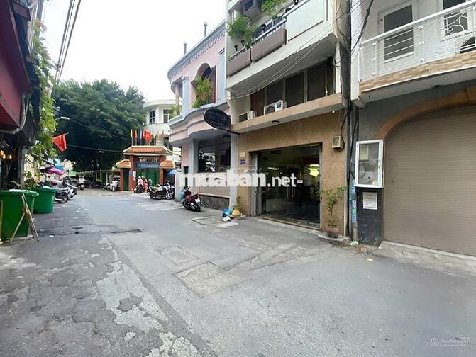 Cho thuê nhà hẻm xe hơi 8m – Nguyễn Đình Chiểu, Quận 3