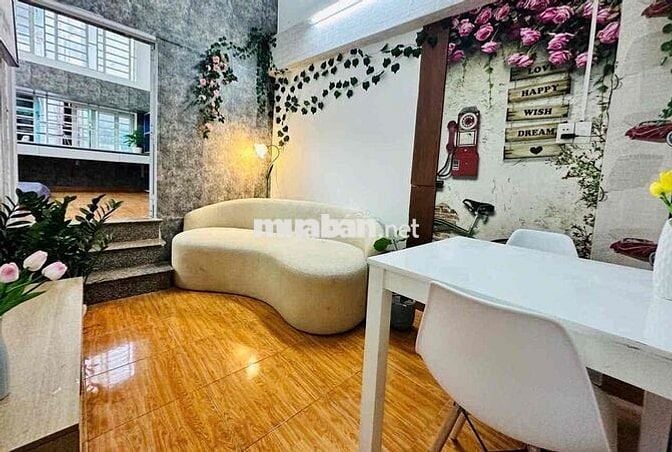 CHO THUÊ CH 3PN, 1PK RỘNG 70m2 NGAY CHỢ BÀ CHIỂU