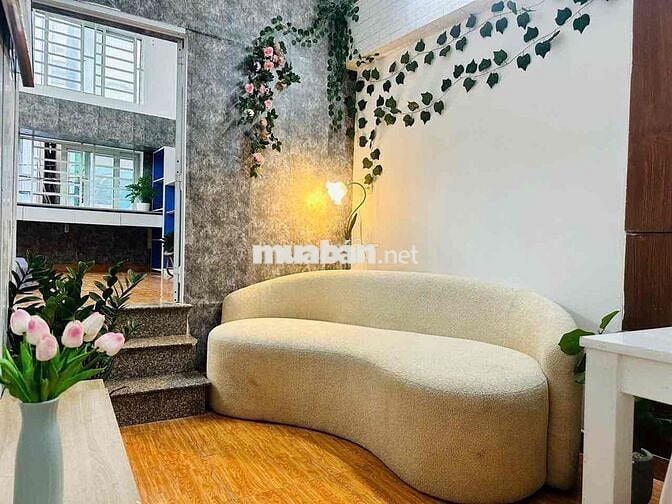 CHO THUÊ CH 3PN, 1PK RỘNG 70m2 NGAY CHỢ BÀ CHIỂU