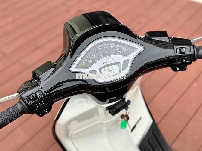 Vespa Sprint S125 ABS