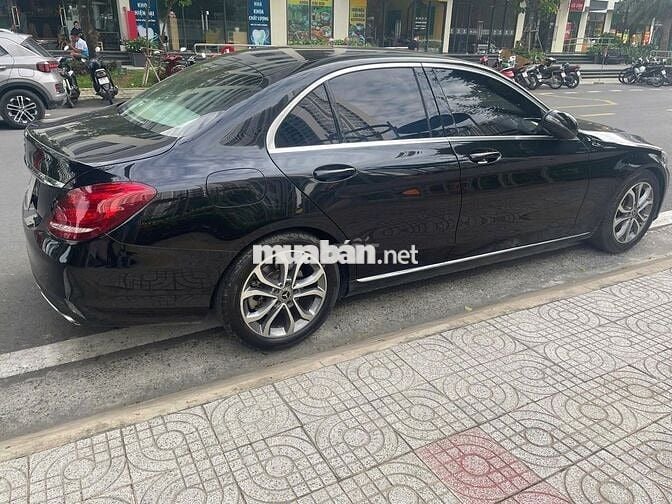 Bán xe Mer C200 12/2018 chính chủ giá 650 triệu