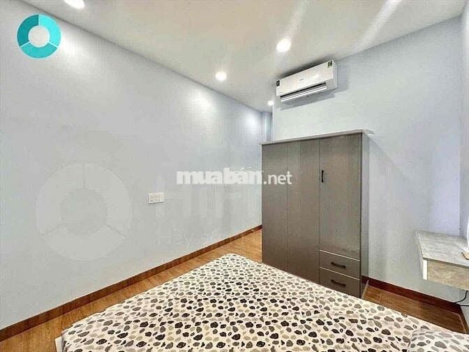 Căn Hộ Full Nội Thất Ban Công Thang Máy Giáp Q1 Ngay Phan Văn Hân