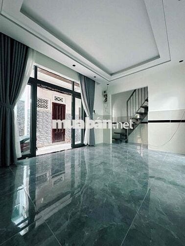 Bán nhà đẹp hẻm Thống Nhất ngay trung tâm thành phố,