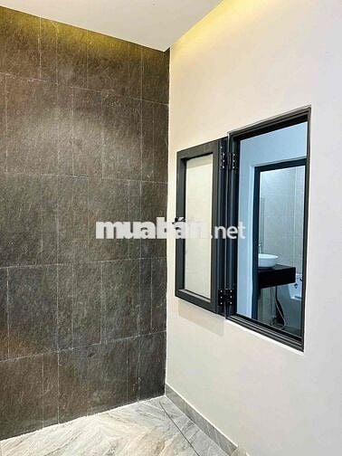 Bán nhà đẹp hẻm Thống Nhất ngay trung tâm thành phố,