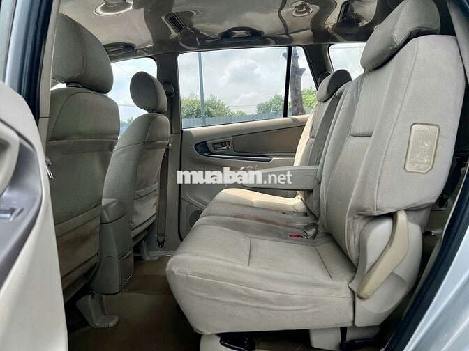 Innova 2014 2.0MT