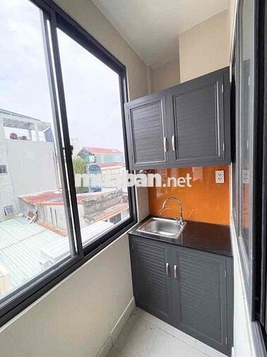 Căn Hộ Full Nội Thất Ban Công Thang Máy Giáp Q1 Ngay Phan Văn Hân
