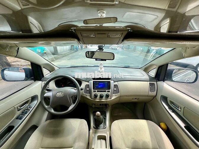 Innova 2014 2.0MT