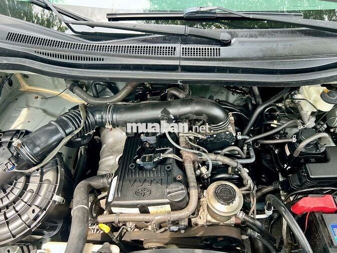 Innova 2014 2.0MT