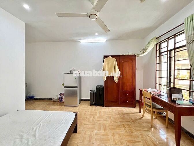 Hiếm! Studio 27m² full NT, giá rẻ 4tr2 trung tâm Phú Nhuận