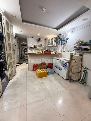 GIẢM CHÀO 600TR, LÊ HỒNG PHONG QUẬN 5, NHÀ 5 TẦNG HẺM Ô TÔ 5M.