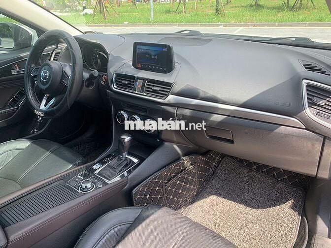 Mazda 3 2018  - 57000 km