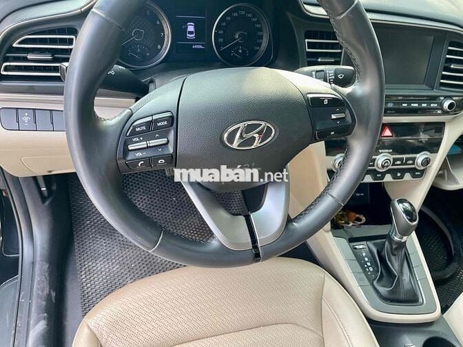 Hyundai Elantra 2021 1.6 AT - 64000 km