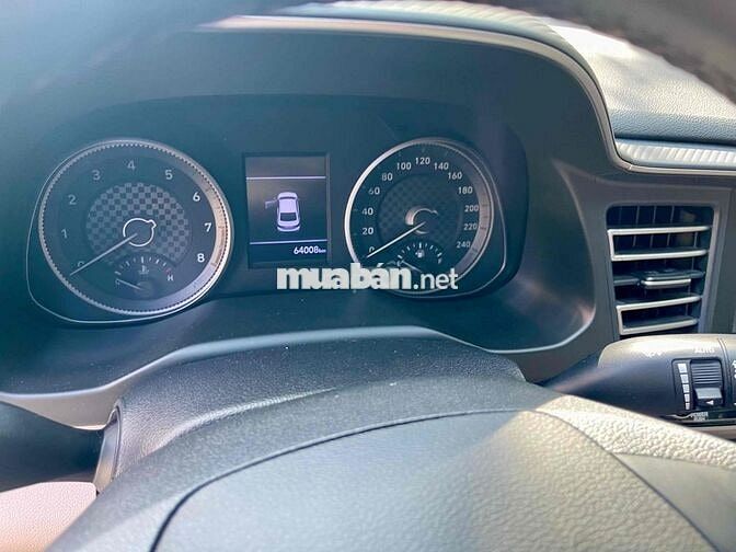 Hyundai Elantra 2021 1.6 AT - 64000 km