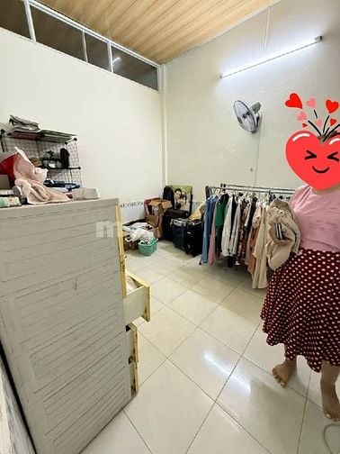 Nhà KDC hiện hữu, Cấp 4, DT 4,2x20m