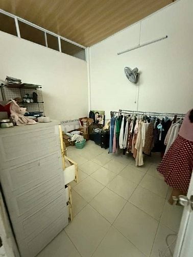 Nhà KDC hiện hữu, Cấp 4, DT 4,2x20m