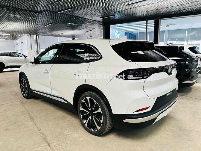 VinFast VF8 2022 Plus , mua Pin SDI chạy 52000 km