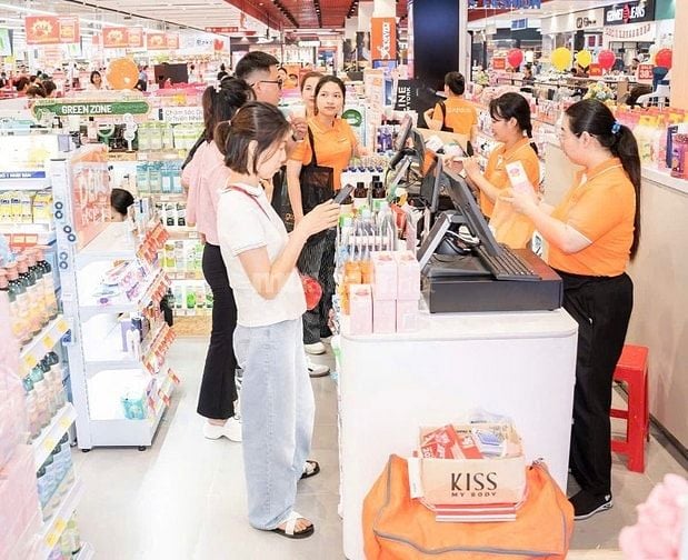 Tuyển Sinh Viên- Trung Tuổi Làm Bán Hàng, Tạp Vụ, Bảo Vệ Đi Làm Ngay