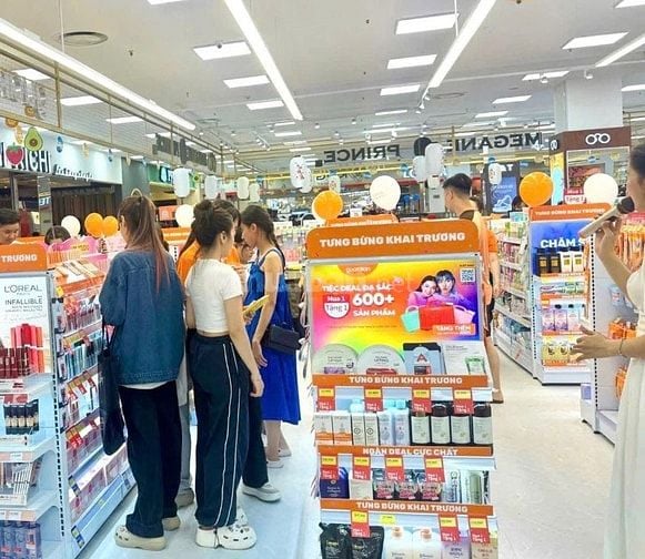 Tuyển Sinh Viên- Trung Tuổi Làm Bán Hàng, Tạp Vụ, Bảo Vệ Đi Làm Ngay
