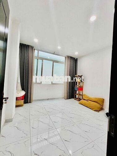 Cho Thuê Nhà Mới DT 250m2 1Trệt 1Lửng 3Lầu 5Pn 3Wc Hẻm 12m Cây Xanh