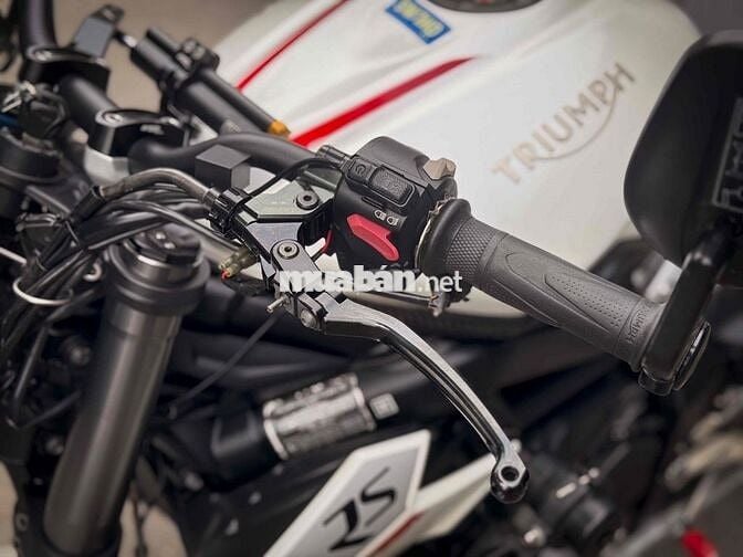 Cần bán Triumph Street Triple 765RS ĐKLĐ 2020