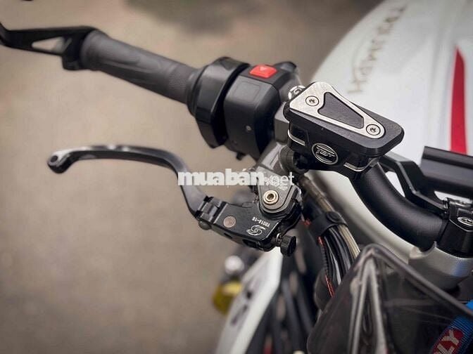 Cần bán Triumph Street Triple 765RS ĐKLĐ 2020