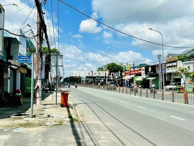 CẦN BÁN GẤP 110m2 đất  giá 1,8 tỷ Đ.Dương Công Khi, Tân Hiệp,