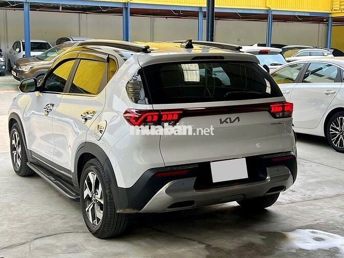 Kia Sonet 2023 Premium 1.5 AT - 32900 km