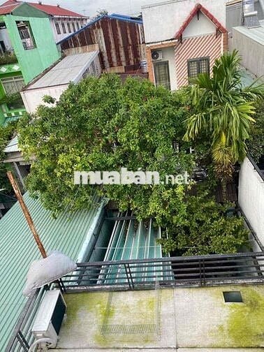 HIẾM - NHÀ SÂN VƯỜN - NGUYỄN VĂN QUÁ - 5x23 - 3TẦNG - CHỈ NHÍCH 5TỶ