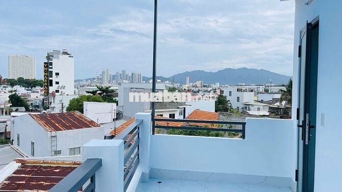 CHO THUÊ NHÀ MỚI 3 PHÒNG NGỦ PHƯỜNG BẮC NHA TRANG GIÁ 13 TRIỆU/ THÁNG