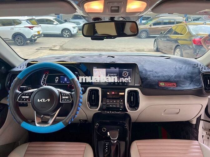 Kia Sonet 2023 Premium 1.5 AT - 32900 km