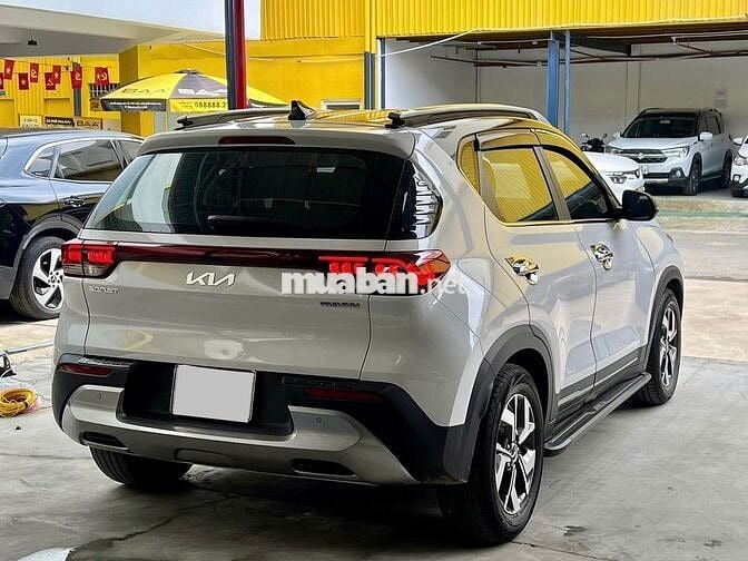 Kia Sonet 2023 Premium 1.5 AT - 32900 km
